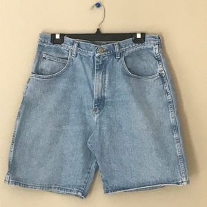 Wrangler silver edition jean shorts. Waist 34